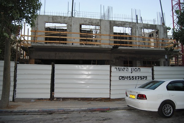 بالصور: ثورة معمارية جديدة يشهدها حي النزهة في يافا ومزيداً من تفاقم أزمة السكن